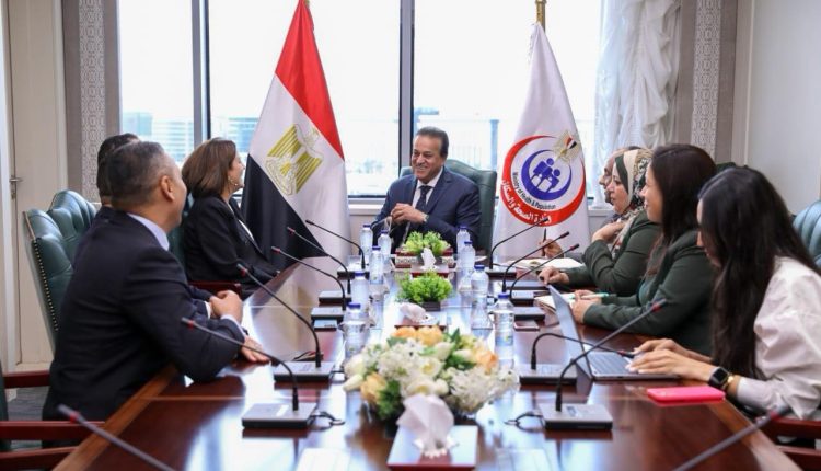 وزير الصحة يستقبل رئيس شركة «نوفارتس» لتعزيز التعاون في ملف تطوير الصناعات الدوائية