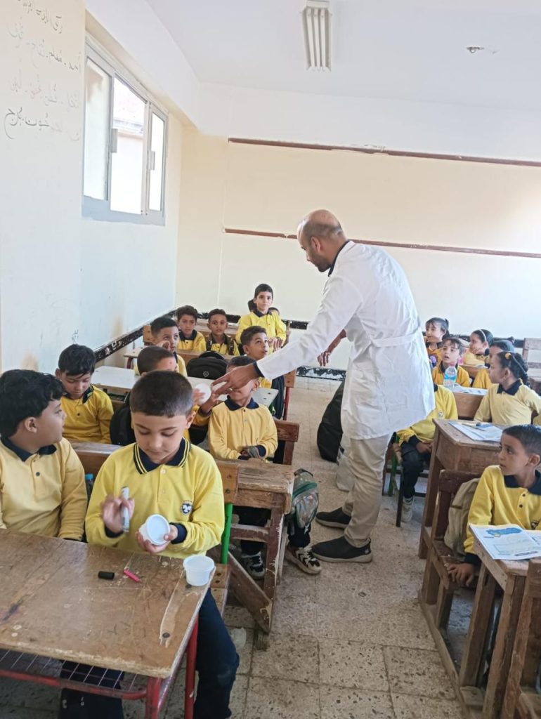 «الصحة» تطلق حملات للكشف المبكر وعلاج البلهارسيا والطفيليات المعوية لطلاب المدارس بالمناطق الريفية