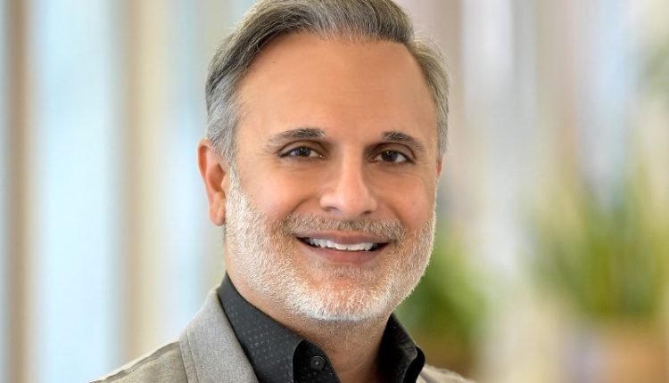 روبال ثاكار، كبير مسؤولي العلوم في شركة آبفي