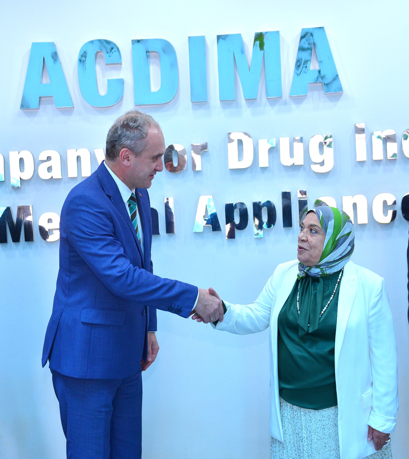 دكتورة ألفت غراب تستقبل سفير بيلاروسيا بالقاهرة وتؤكد بدء مرحلة جديدة من التعاون البناء بين أكديما وبيلاروسيا