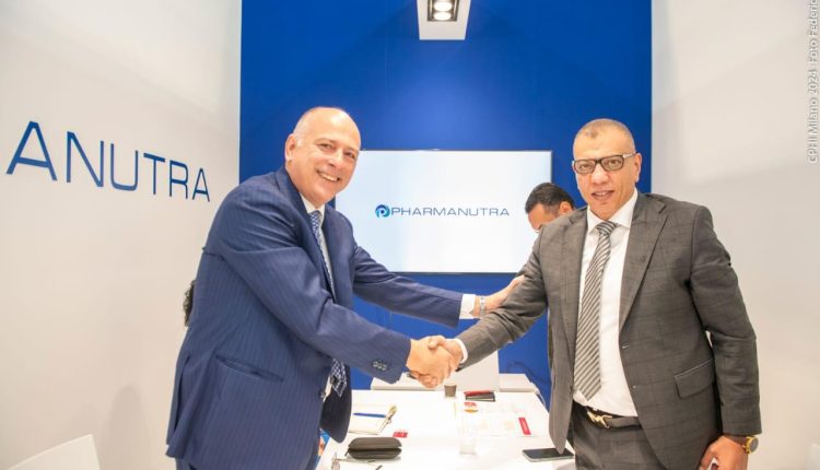 «الإسراء للأدوية» توقع اتفاقية مع «فارمانوترا الإيطالية» لتسويق منتجات «سيدرال» فى السعودية