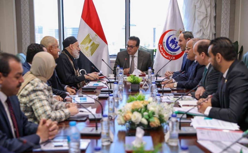 نائب رئيس الوزراء يشدد على الالتزام بالتسعيرة الموحدة داخل مستشفيات المؤسسة العلاجية جانب من الاجتماع