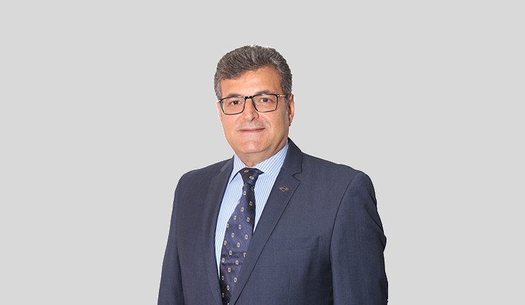 د. محمد حشمت الرئيس التنفيذي المؤقت لشركة آمون للأدوية