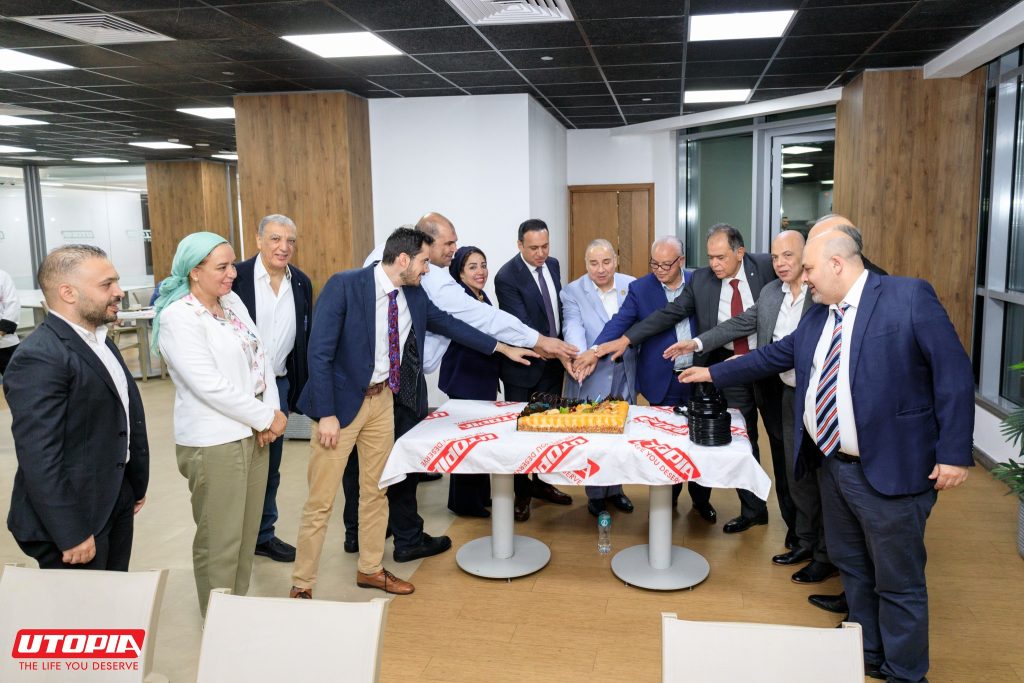 بدعوة من رئيس شركة يوتوبيا.. «صُنّاع الدواء» يحتفون بتولي الدكتور محيي حافظ رئاسة المجلس التصديري للصناعات الطبية ويبحثون آليات تعزيز الصادرات الدوائية