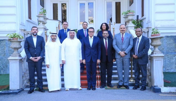 وزير الصحة يبحث التعاون مع شركة أبو ظبي