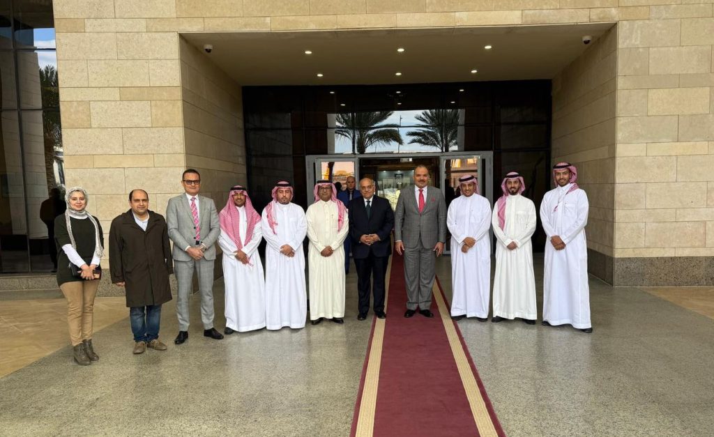 «الصحة» تبحث التعاون مع شركة «لين» السعودية لتعزيز التحول الرقمي في القطاع الصحي