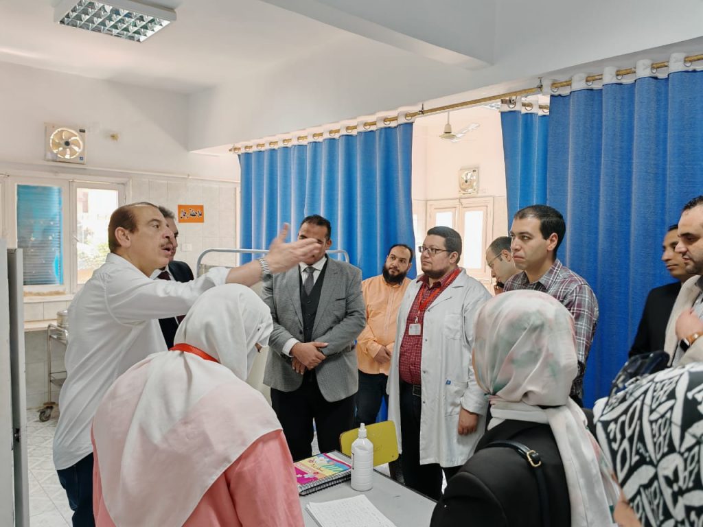جانب من جولة نائب وزير الصحة بكفر الشيخ