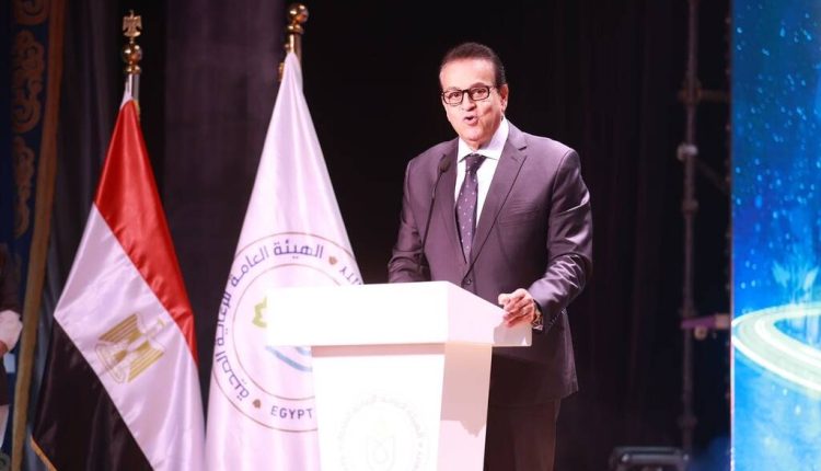 الدكتور خالد عبدالغفار، نائب رئيس الوزراء وزير الصحة