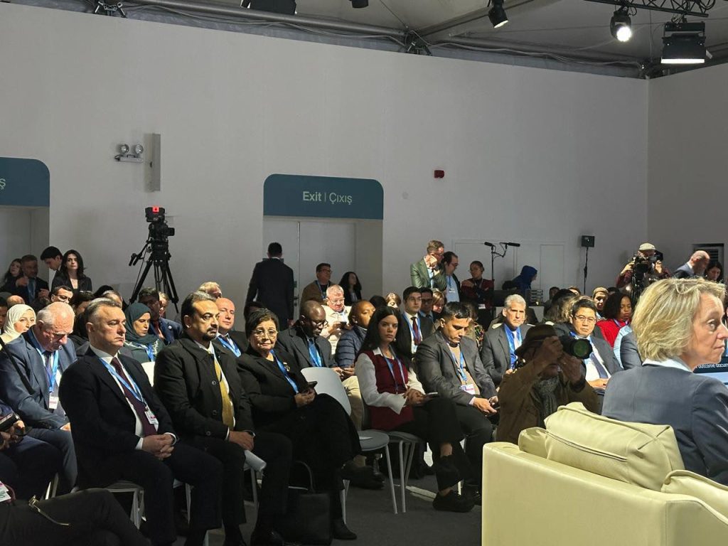الصحة تشارك في جلسة عمل بقمة المناخ «COP29» حول الدروس المستفادة من الاستثمار في التنمية البشرية الصحة تشارك في جلسة عمل بقمة المناخ «COP29» حول الدروس المستفادة من الاستثمار في التنمية البشرية