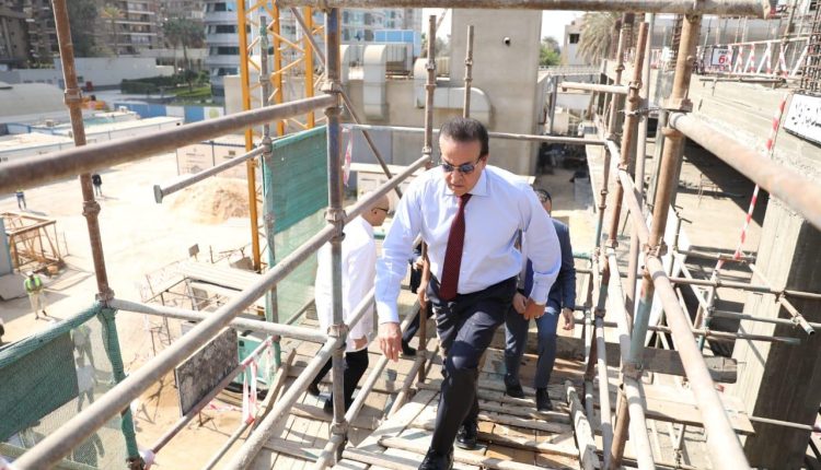 وزير الصحة يتفقد مبنى الامتداد الرئيسي لمعهد ناصر