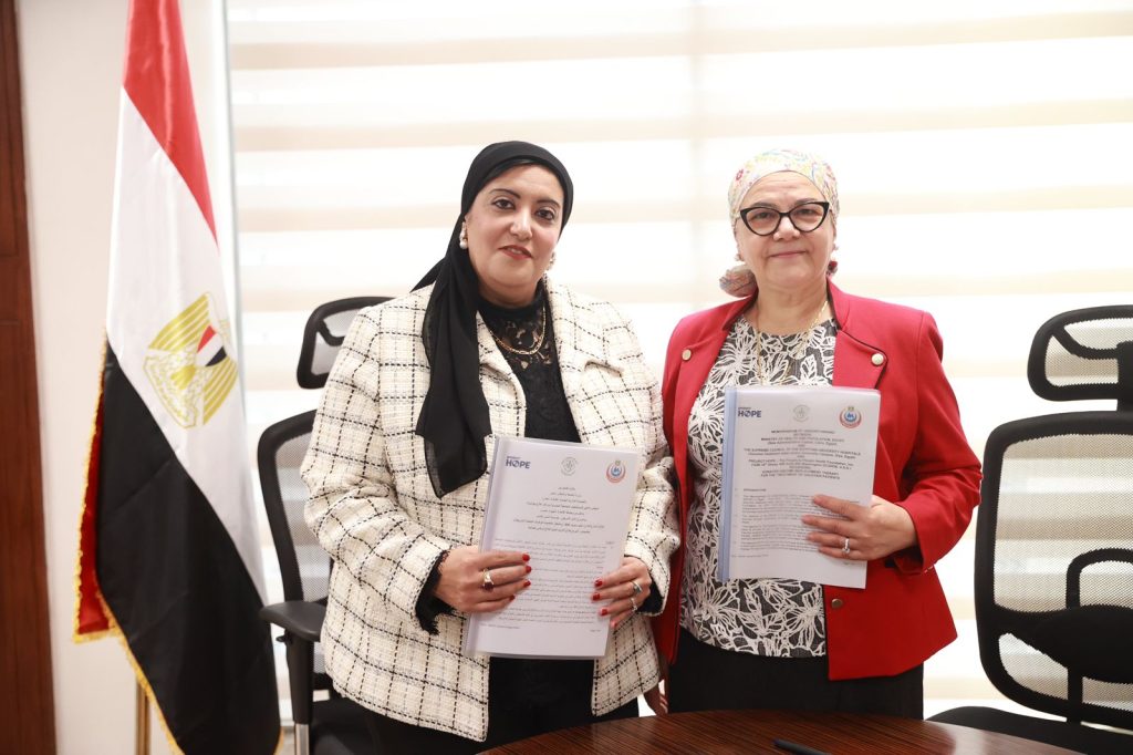 «الصحة» توقع اتفاقية تعاون ثلاثية لتوفير العلاج والرعاية الصحية لمرضى «جوشيه» الصحة توقع اتفاقية تعاون لتوفير الأدوية لمرضى جوشيه