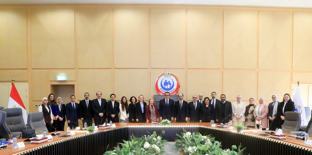 وزير الصحة: توطين صناعة اللقاحات ضمن خطة الدولة للتنمية المستدامة نائب رئيس مجلس الوزراء وزير الصحة يستقبل نائبة رئيس بنك الاستثمار الأوروبي
