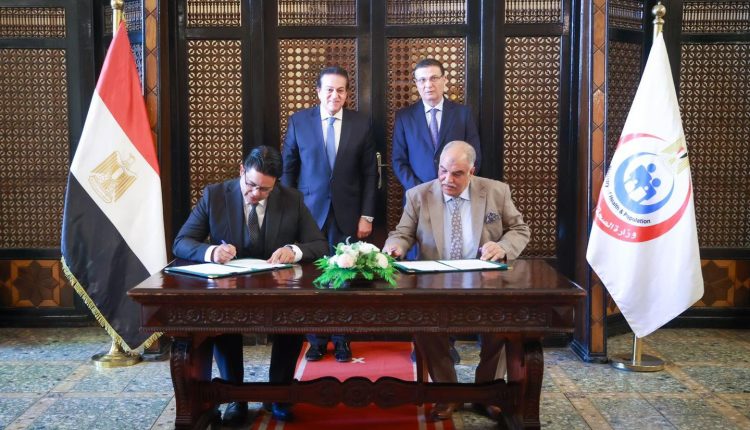 جانب من توقيع بروتوكول التعاون