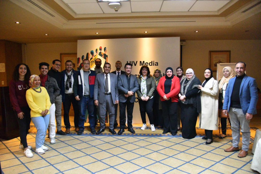 «الصحة» تنظم ورشة عمل لتكثيف الحملات الإعلامية للتوعية بفيروس نقص المناعة البشري جانب من ورشة العمل