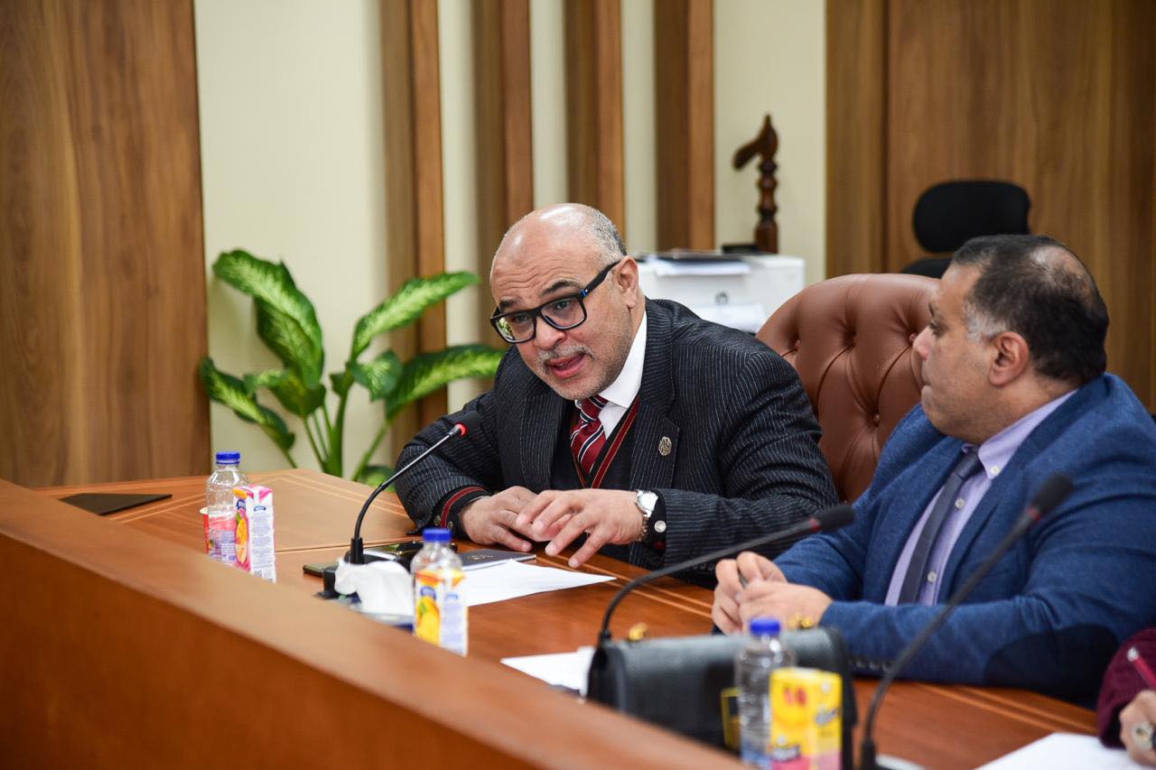 اللجنة الدائمة لصياغة مسودة دستور الدواء المصري تعقد اجتماعها الـ 14