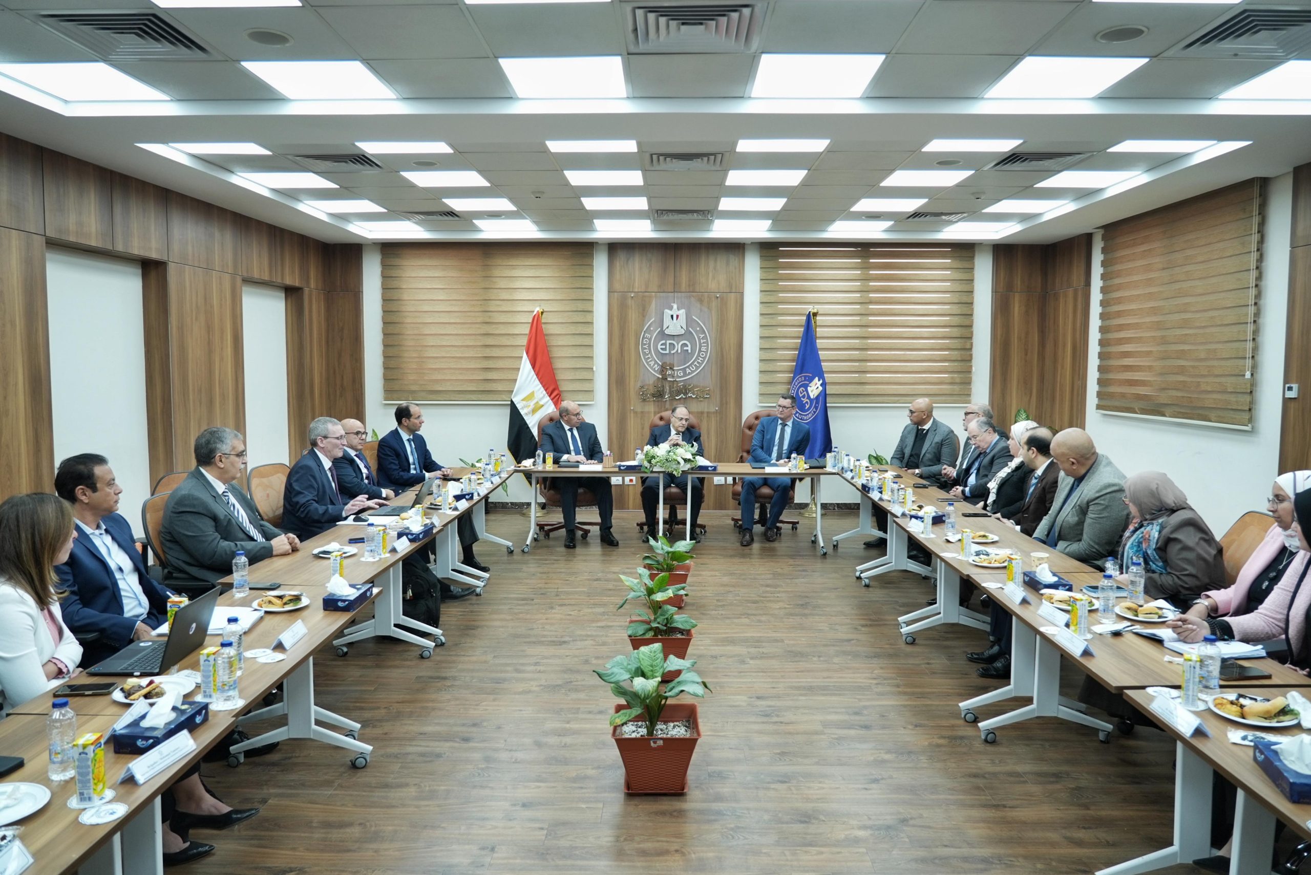 رئيس هيئة الدواء يشهد توقيع بروتوكول تعاون بين شركتي داف وإكستيدو للحلول الرقمية