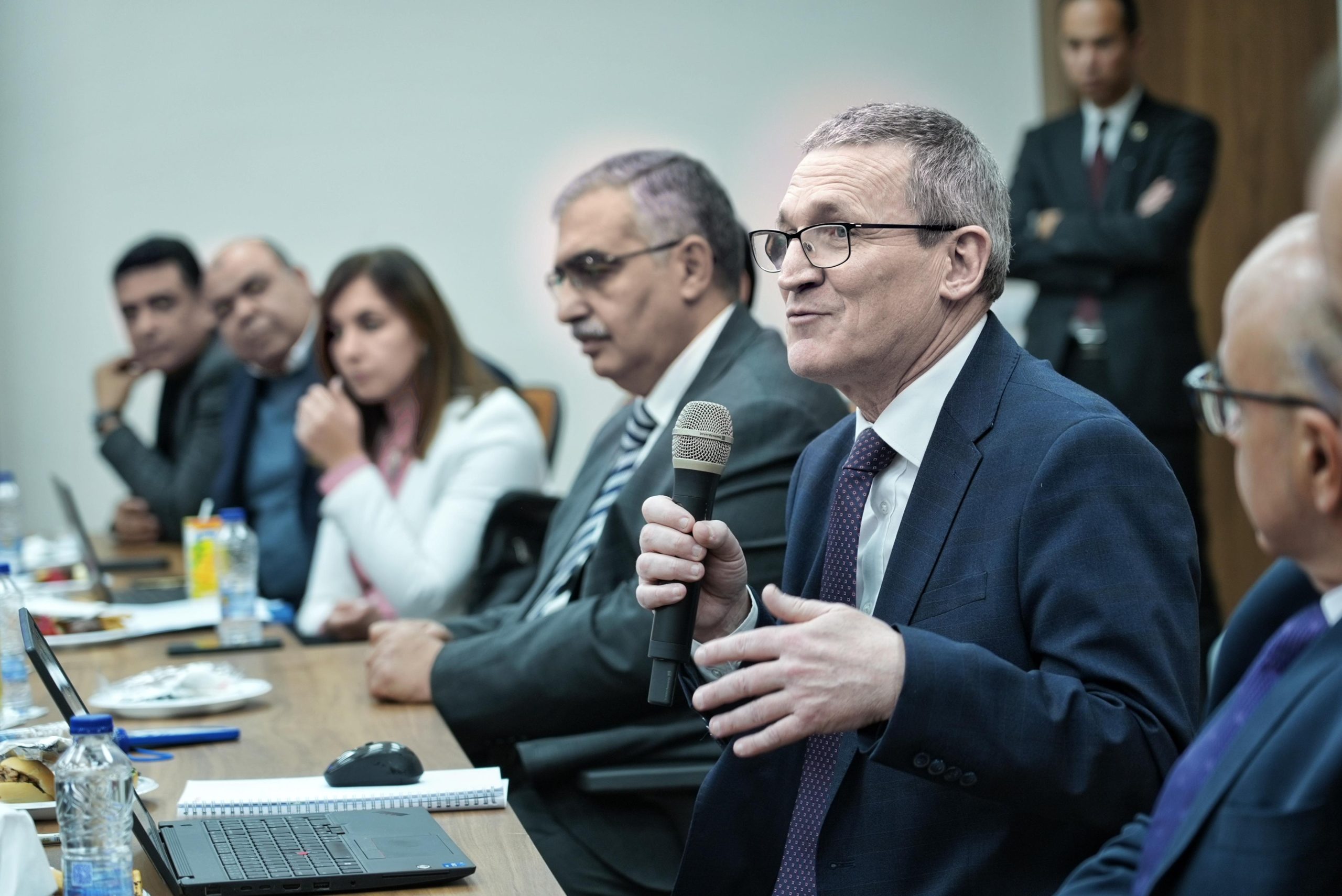 رئيس هيئة الدواء يشهد توقيع بروتوكول تعاون بين شركتي داف وإكستيدو للحلول الرقمية