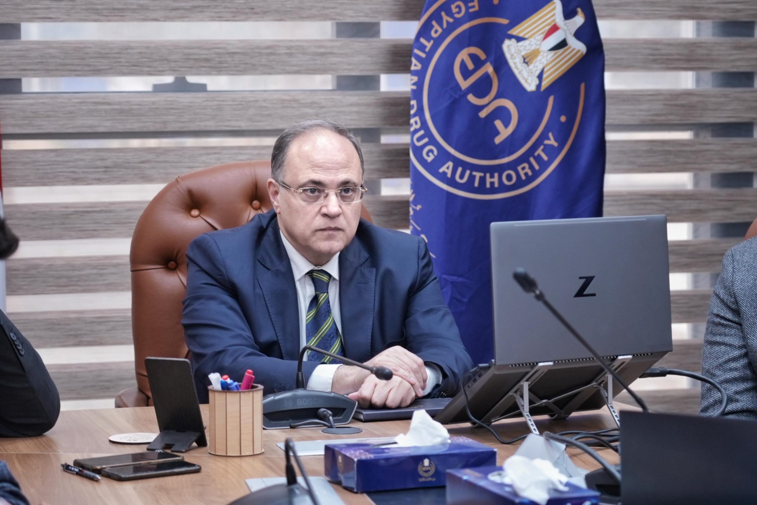 رئيس هيئة الدواء المصرية يبحث تنسيق الجهود المشتركة مع سفير مصر لدى تركيا