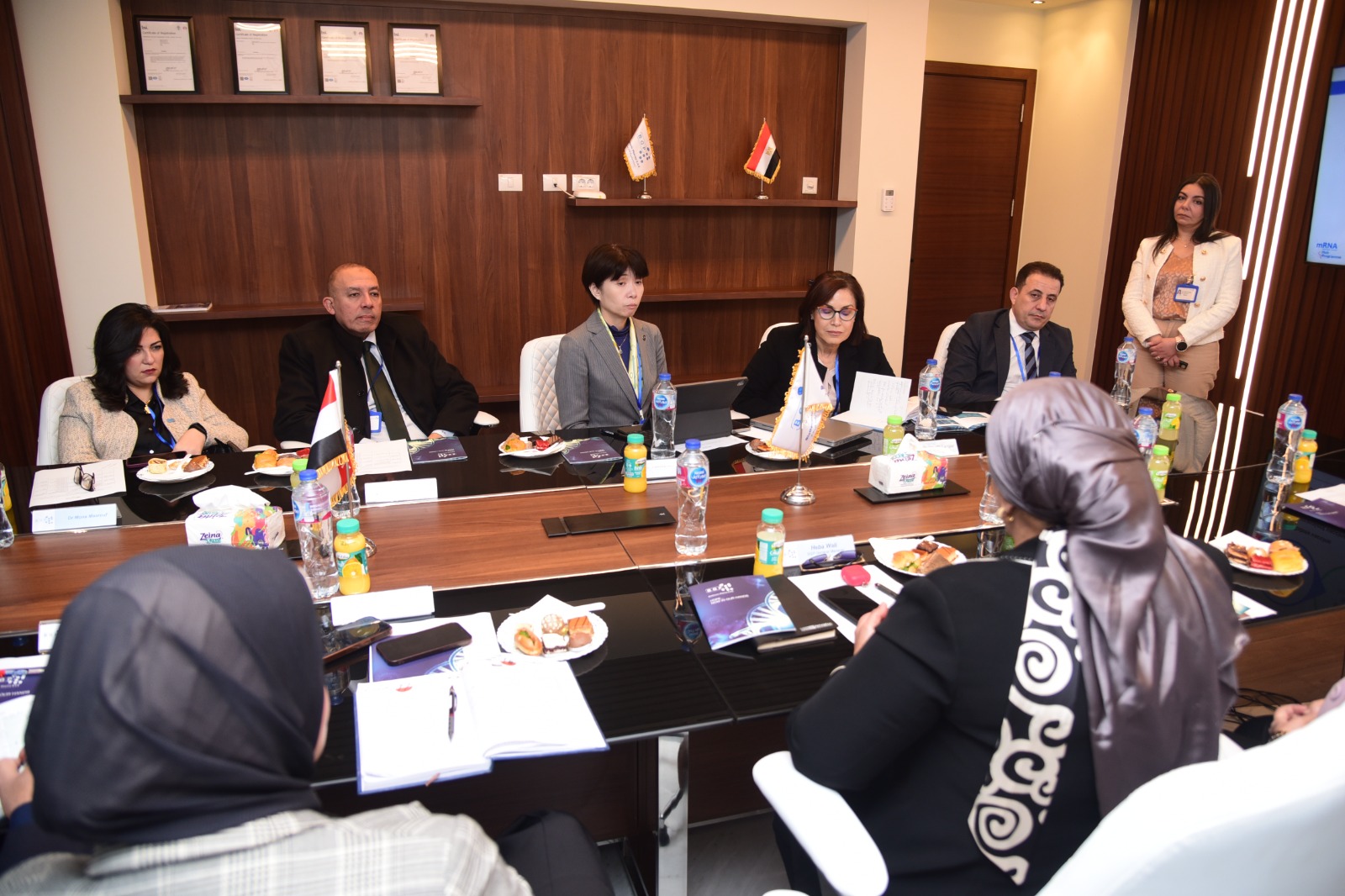 رئيس هيئة الدواء يستقبل مساعد المدير العام لمنظمة الصحة العالمية لشؤون الأدوية والمنتجات الصحية