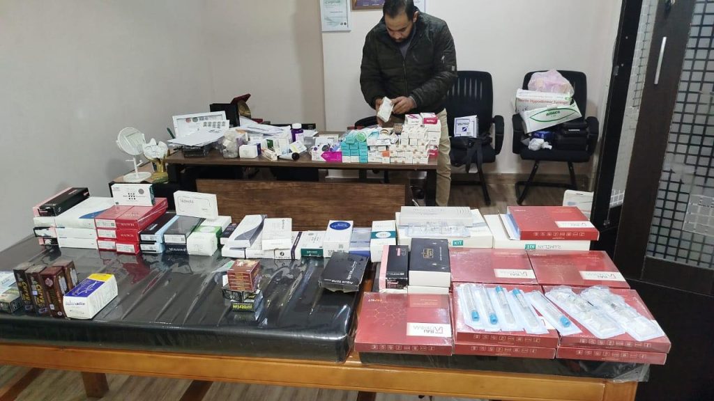 «الصحة» تغلق فروع عيادة جوفيا كلينك المتخصصة في الأمراض الجلدية والتجميل والعلاج بالليزر جانب من الحملة