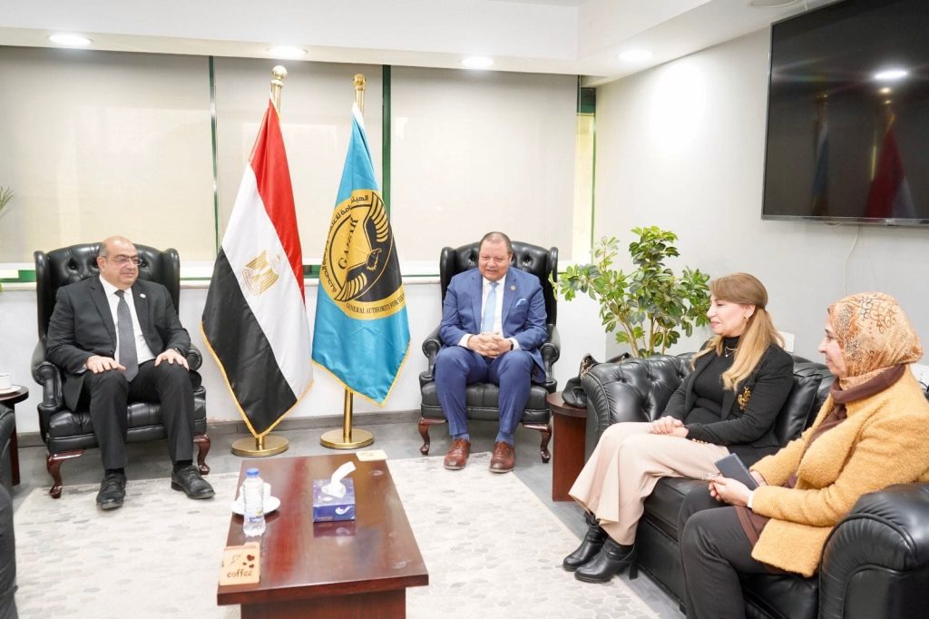 رئيس «الرقابة الصحية»: المستشفيات الجامعية شريك أساسي بمنظومة التأمين الصحي الشامل جانب من اللقاء