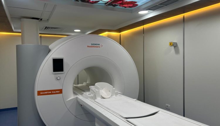 جهاز الرنين المغناطيسي