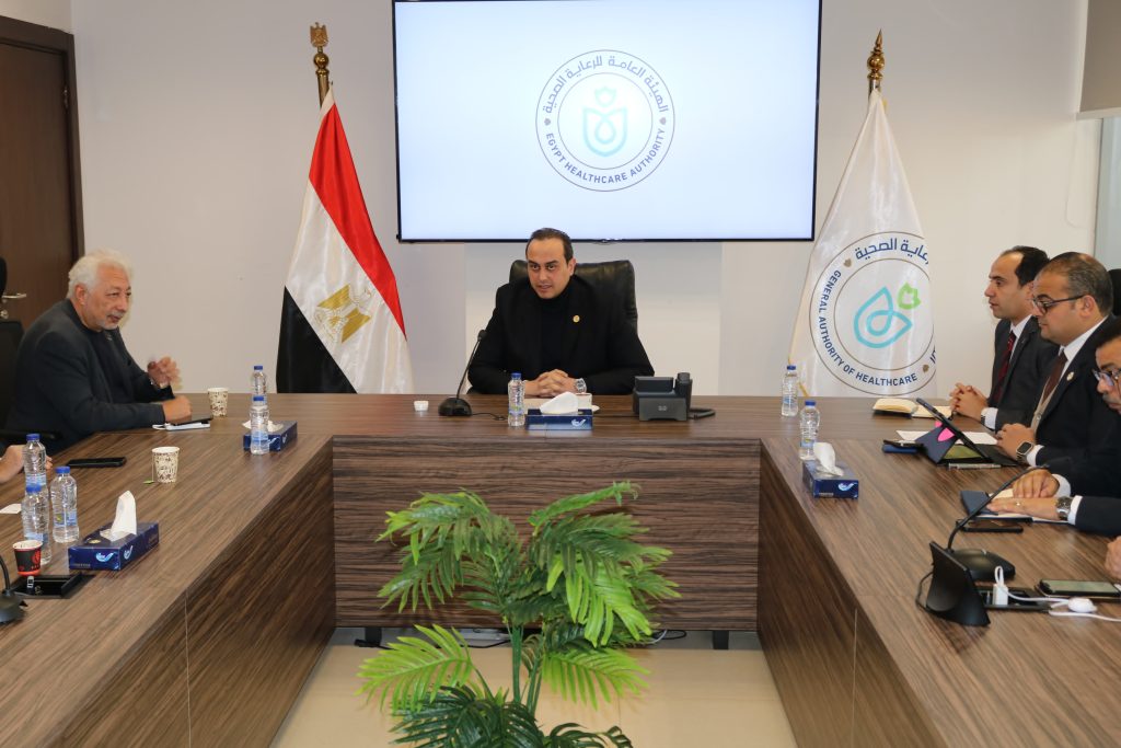 رئيس هيئة الرعاية الصحية يبحث مع شركتي «MHC» و«Millensys» سبل تطبيق أحدث تقنيات الذكاء الاصطناعي في القطاع الطبي رئيس هيئة الرعاية الصحية يبحث مع شركتي «MHC» و«Millensys» سبل تطبيق أحدث تقنيات الذكاء الاصطناعي في القطاع الطبي