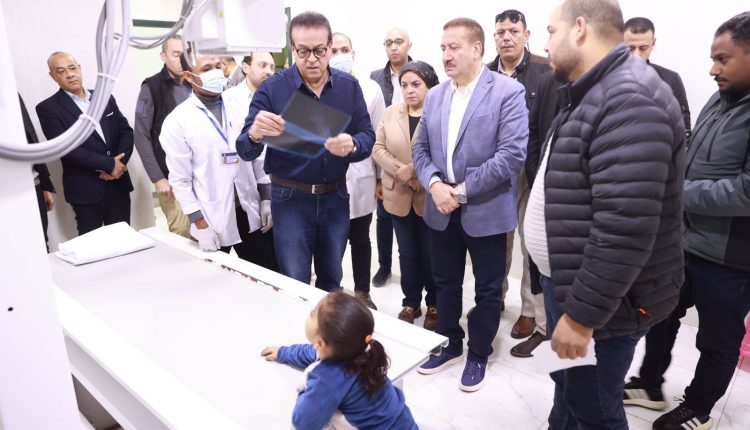 وزير الصحة داخل إحدى مستشفيات المنوفية