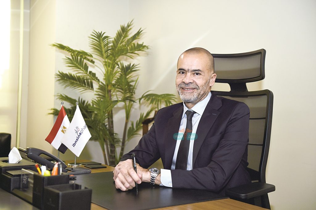 الدكتور محمود عبد الجواد: «ابن سينا فارما» تواصل قيادة سوق توزيع الأدوية فى مصر وتُحقِّق أقوى نتائج أعمال فى تاريخها الدكتور محمود عبد الجواد .. العضو المنتدب لشركة «ابن سينا فارما»