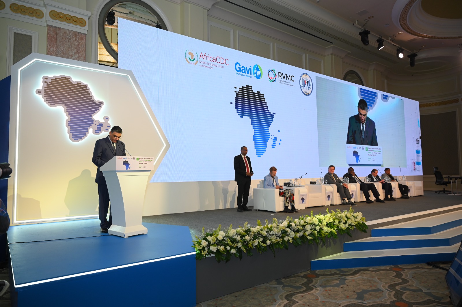 اختيار مصر مقرًا رسميًا للمركز الإقليمى لرفع القدرات التصنيعية الحيوية من الأدوية واللقاحات لمنطقة شمال إفريقيا