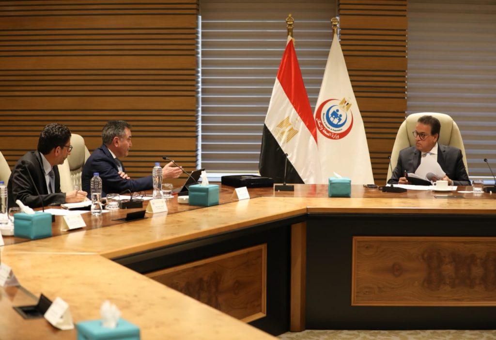 وزير الصحة مع ممثلي مؤسسة التمويل الدولية«IFC»