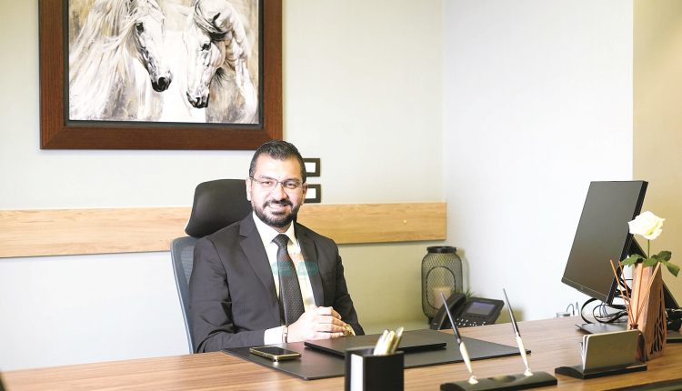 الدكتور هانى على الرئيس التنفيذى لشركة «إلكسير فارما»