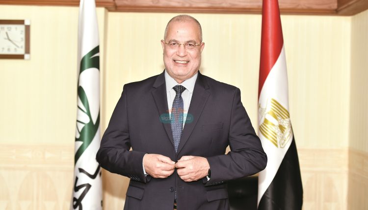 الدكتور أسامة هنيدى رئيس مجلس الإدارة والعضو المنتدب لشركة ميباكو ميدى فود