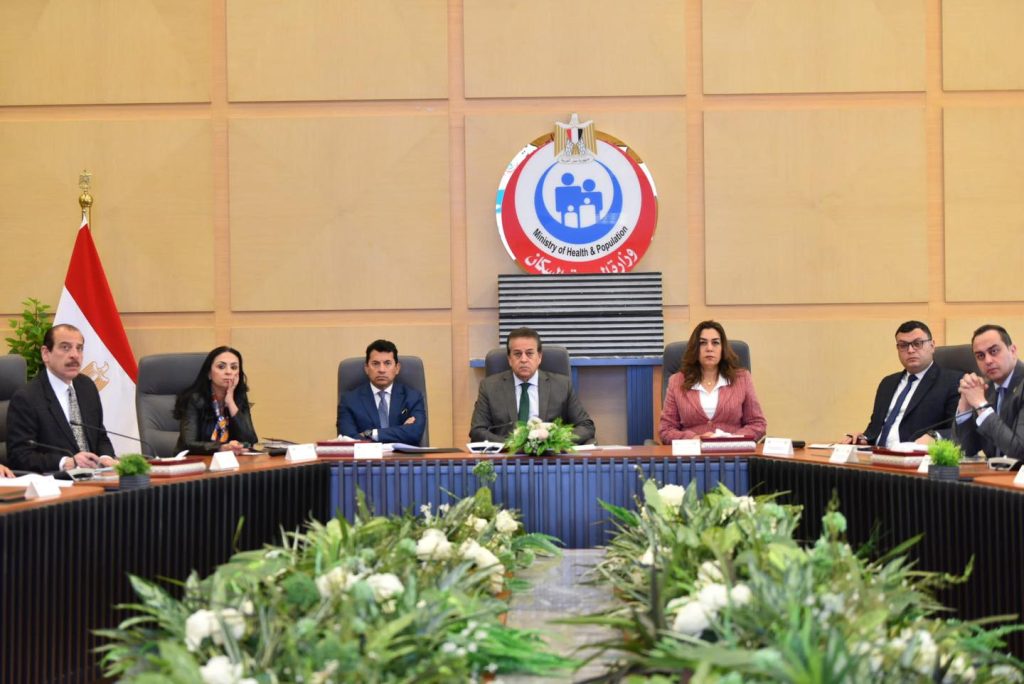 نائب رئيس الوزراء وزير الصحة يترأس الاجتماع الوزاري للجنة متابعة استقبال المرضى والمصابين الفلسطينيين جانب من الاجتماع