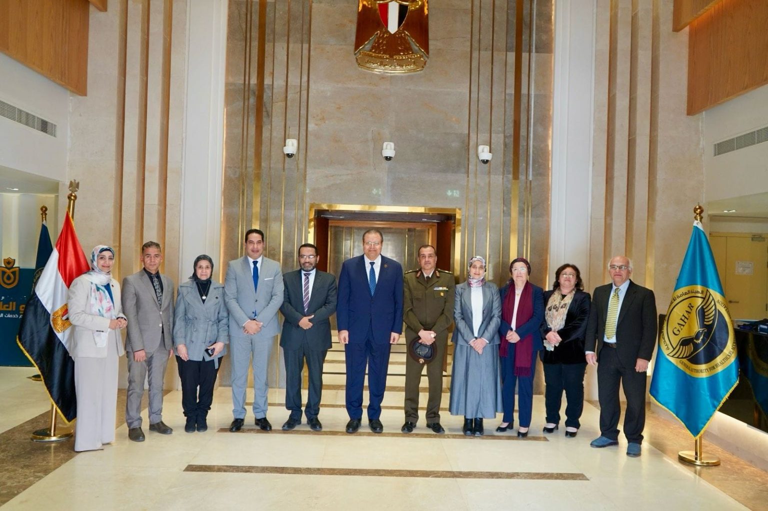 هيئة الرقابة الصحية تعلن إعادة تشكيل اللجنة العليا لاعتماد المنشآت الصحية جانب من الاجتماع