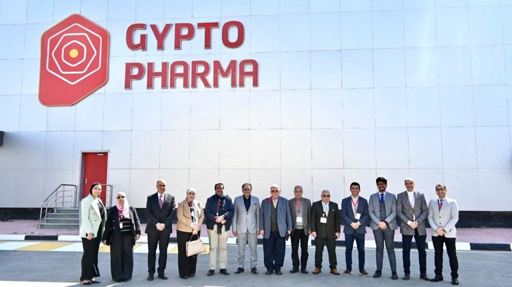 «مدينة الدواء» تستقبل وفدًا من خبراء وأساتذة السكري والدهون بجامعة الإسكندرية.. «صور» جانب من الزيارة