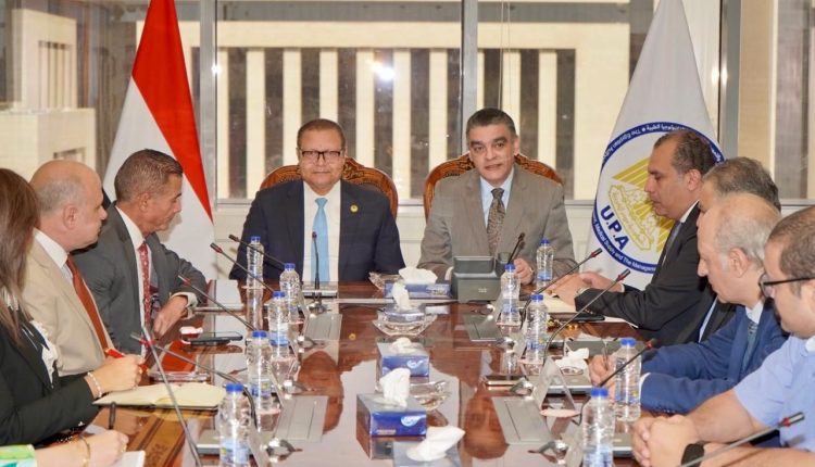  رئيسا هيئتي الشراء الموحد والاعتماد والرقابة الصحية، يبحثان سبل تعزيز التعاون المشترك