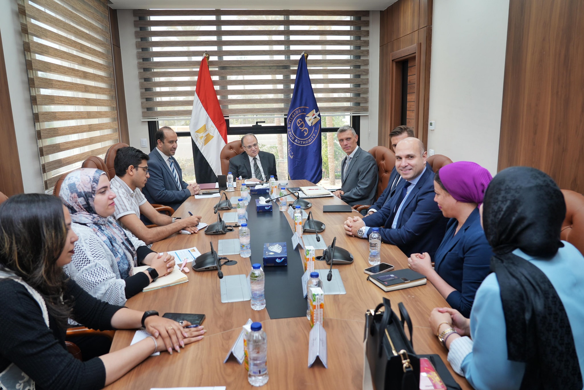 هيئة الدواء تبحث مع قيادات مع شركة باير سبل تعزيز التصنيع المحلي للأدوية 