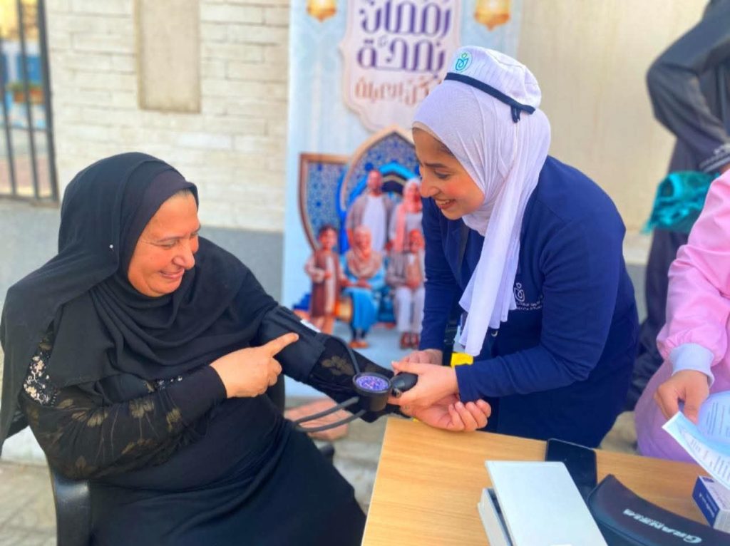 هيئة الرعاية الصحية تواصل جهودها خلال احتفالات العيد لتقديم الفحوصات الطبية والتوعية الصحية جانب من الحملة