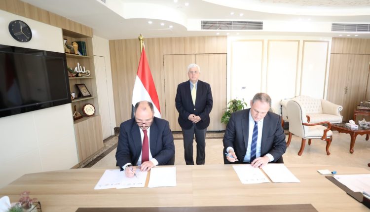 جانب من توقيع مذكرة التفاهم