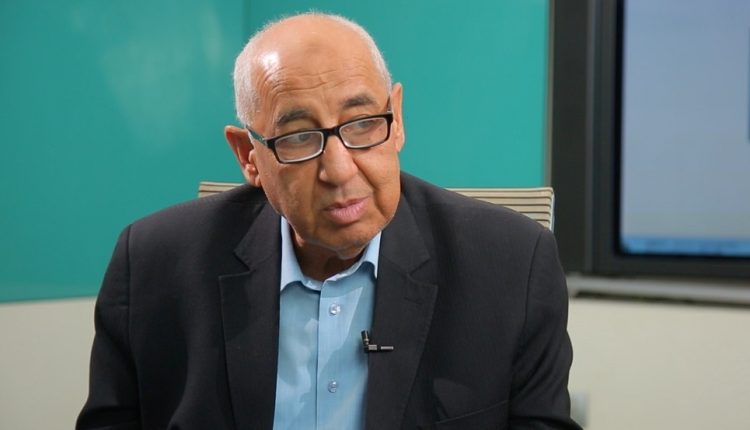 الدكتور علي عوف رئيس شعبة الأدوية