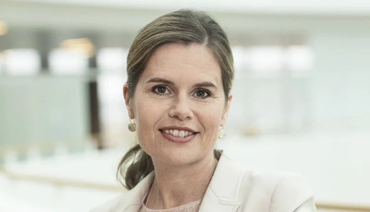 كاميلا سيلفست