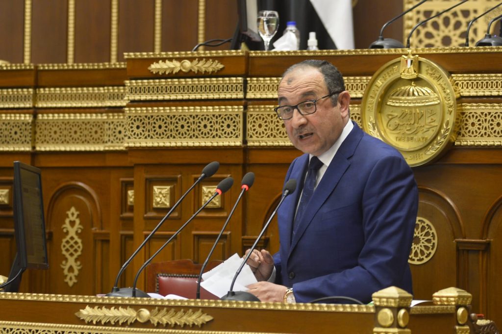 وزير قطاع الأعمال العام بمجلس الشيوخ