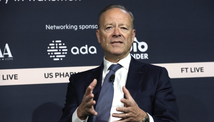 كريس فيباشر، الرئيس التنفيذي لشركة بيوجين