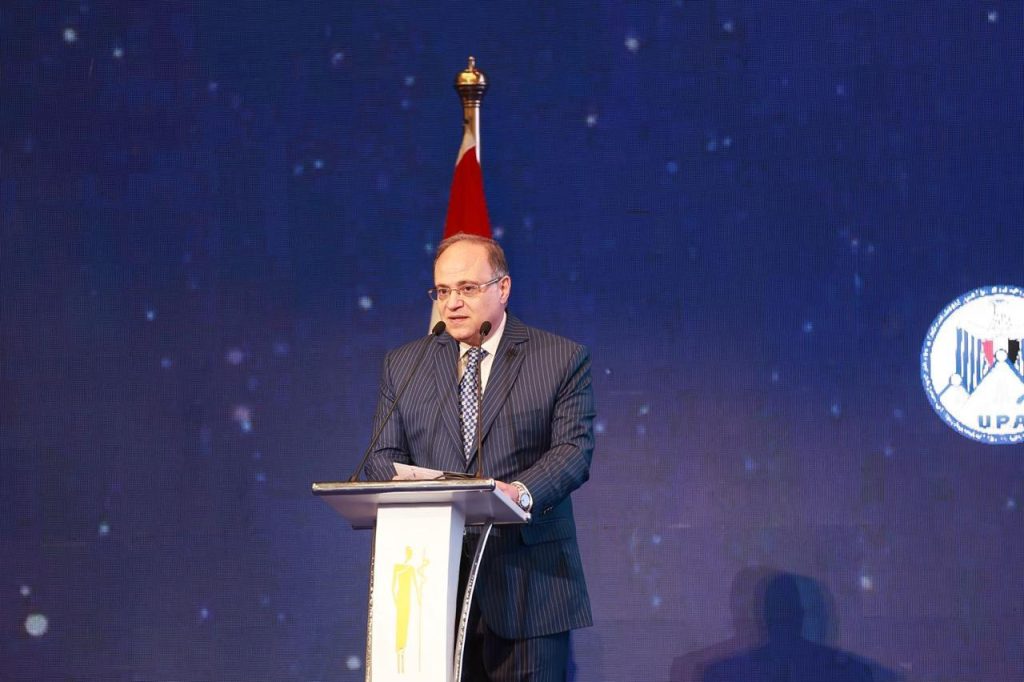 رئيس هيئة الدواء: سوق الدواء المصري يمثل 27% من السوق الأفريقي ولدينا 179 مصنع للأدوية البشرية الدكتور علي الغمراوي رئيس هيئة الدواء