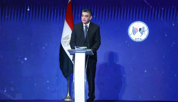 الدكتور هشام ستيت رئيس هيئة الشراء الموحد