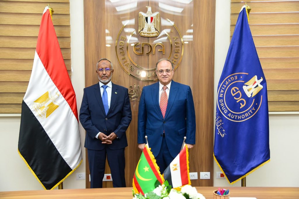 رئيس هيئة الدواء يستقبل وزير صحة موريتانيا لبحث سبل التعاون في مجال الرقابة الدوائية رئيس هيئة الدواء مع وزير صحة موريتانيا