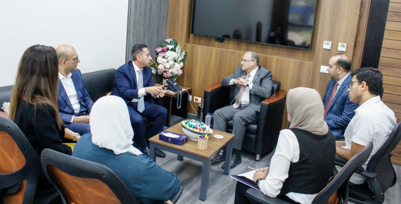 هيئة الدواء تبحث مع «هاليون» العالمية تطوير الصناعة الدوائية في مصر والأسواق الإقليمية