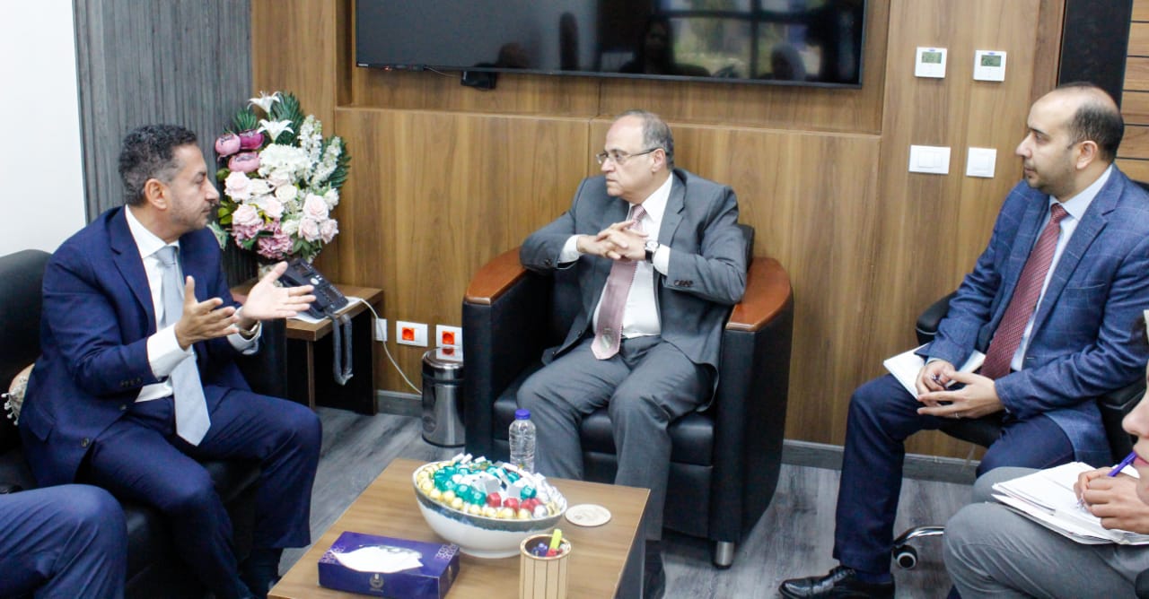 هيئة الدواء تبحث مع «هاليون» العالمية تطوير الصناعة الدوائية في مصر والأسواق الإقليمية