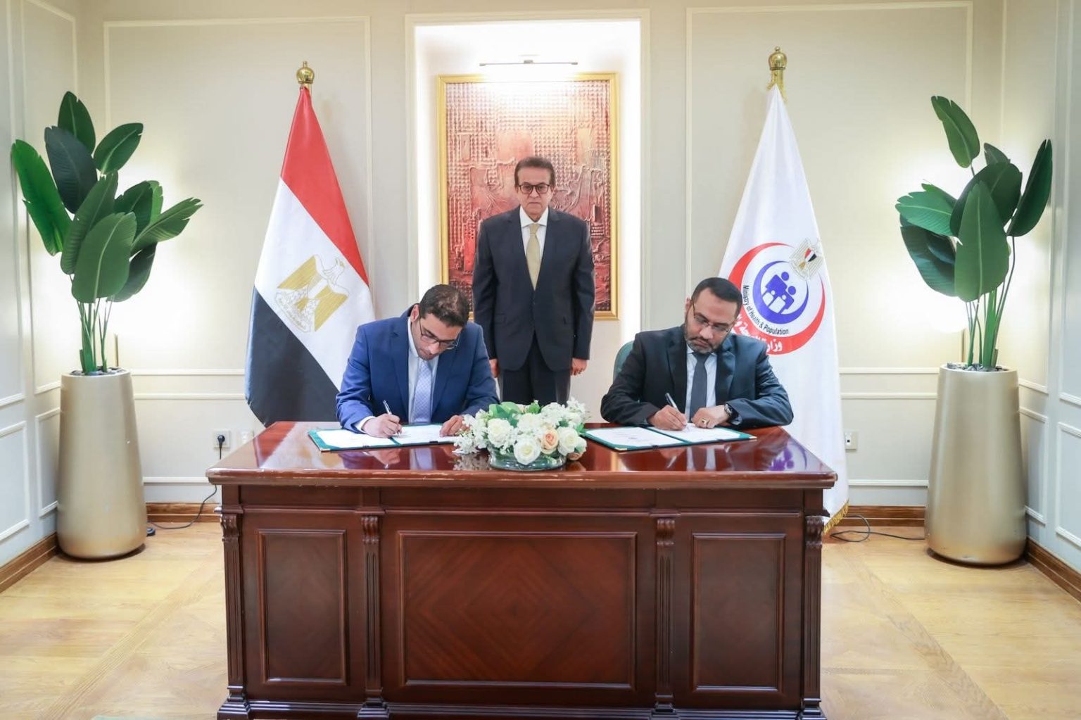 تعاون بين «الصحة» و«روش» لتطوير خدمات مرضى التصلب المتعدد في مصر